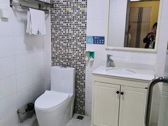 -雅住连锁酒店(琉璃场地铁站店)