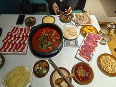 -贵府酸汤牛肉火锅·贵州老字号(飞山街店)