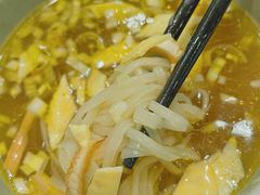 一口香-令氏家外家周秦食府(高新店)