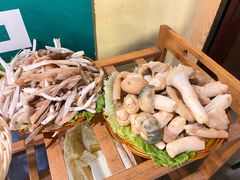 -菌海森林·非遗野生菌火锅(西山区滇池路摩根道店)