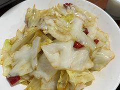手撕包菜-昱龙大盆牛蛙馆(三兴街总店)
