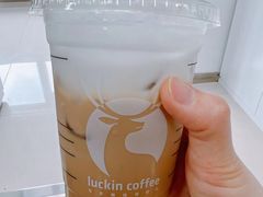 -瑞幸咖啡(武汉工商学院中商超市店)