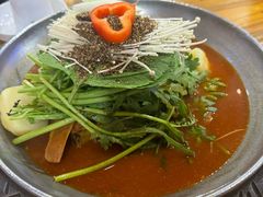 -喇喇排骨火锅·传统韩式脊骨汤(望京西园总店)