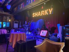 -鲨鱼美式餐厅酒吧Sharky