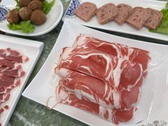 手工切制大刀肉-楼外楼大刀肉传统火锅(西安大路店)