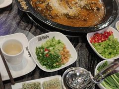 -老船舫·现做活鲜鱼馆(东郊记忆店)