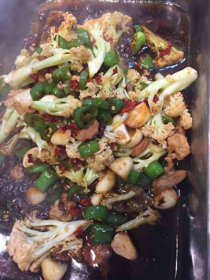 爱上饭湖南菜(龙华店)-"五一打卡爱上饭,菜品分会员价和非会员价,.