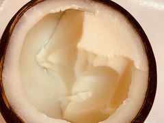 -志龙皇冠吃货椰子铺