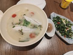 -玖鲜小笼(中山广场店)