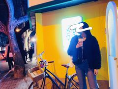 -LADY FAFA(巨鹿路陕西南路路口店)