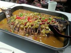 黄金酸辣清江鱼-鱼酷活鱼烤鱼(恒隆广场店)