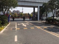 -上海市宝山区殡仪馆-停车场