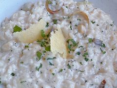 -MONICH牛排融合餐厅(和义大道购物中心店)