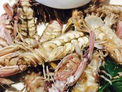 -赶海部落海鲜城(海阳路店)