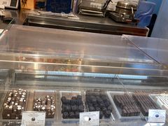 -VENCHI 闻绮(北京国贸商城店)