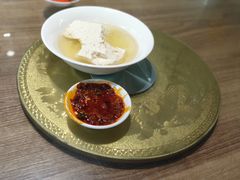 石磨豆花-土桥手掌鸡·26年灌县老味道(都江堰店)
