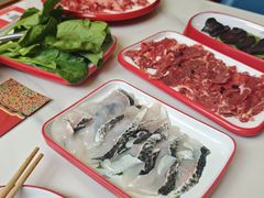 -毛辣果·贵州红酸汤牛肉火锅(西单店)