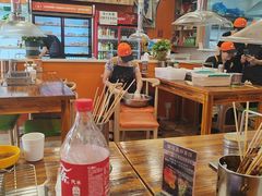 -哈尔滨小酒馆·鲜肉现穿自助烧烤(康新花园店)