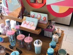 零售区-星巴克(新达汇三林店)