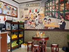 用餐区-广信牛奶甜品世家(台东店)