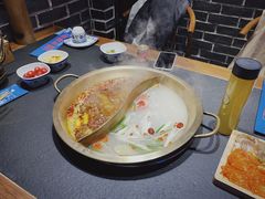 麻辣鸳鸯锅-来涮蜀鲜货火锅串串香(菜市口店)