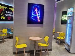 用餐区-DQ·蛋糕·冰淇淋(绿宝店)
