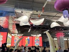 -瑞虹新天地月亮湾