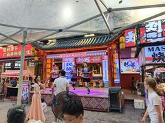 -刘姐啤酒鱼民族演艺餐厅(西街总店)
