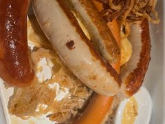 肉肠拼盘配酸菜和土豆泥-宝莱纳餐厅(滨江店)