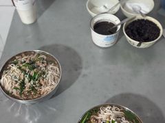 -正宗杨记普洱酸醋米线(总店)