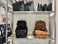 -百年港湾奥特莱斯(香炉礁店)