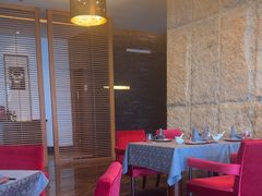 -粤尚腾香居中餐厅(首都机场希尔顿店)