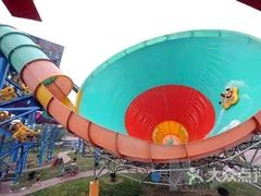 -欢乐水魔方水世界