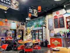 -蚝堡海鲜·威海菜·海肠捞饭·烧烤·亚洲吃蚝公司(幸福门店)
