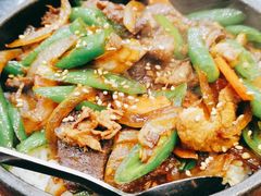 -臻牛烤肉