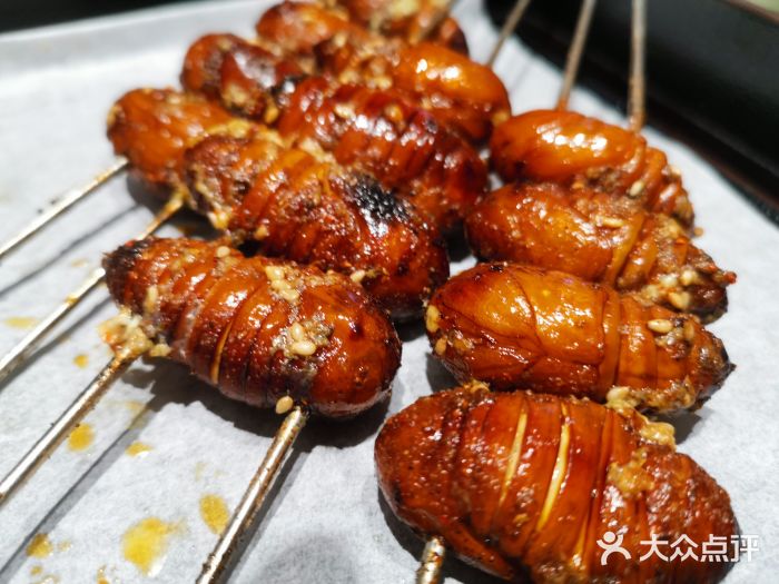 偏脸子精品烧烤(爱建店)烤蚕蛹图片