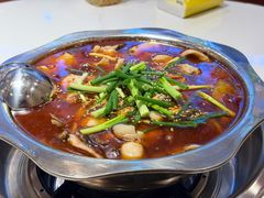 -乡土特色.冷锅鱼.牦牛肉汤锅