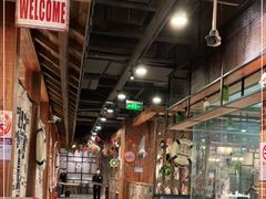 -宝燕海货工场(长江国际店)