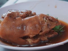 -Kha Mu Charoensang(Silom)