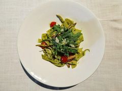 松子罗勒叶酱意大利宽面配鸡肉丝-一棵树·意大利西餐厅One Tree(新城店)