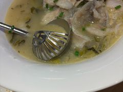 -严记小天府酸菜鱼(西四路店)