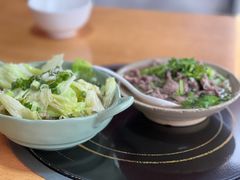 -大众跷脚牛肉馆·非遗传承单位(峨眉山店)