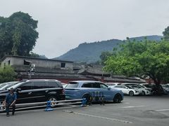 -峨眉山报国寺