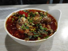 冒脑花-蜀串香牛杂火锅串串