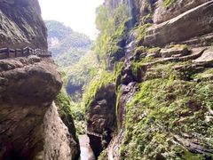 -龙水峡地缝景区