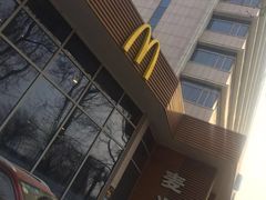 门面-麦当劳(南京路2店)