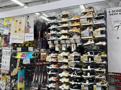 -迪卡侬(苗岭路店)