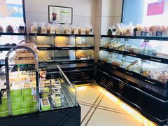 面包甜点陈列柜-吉新利亚咖啡烘焙店(步步高店)