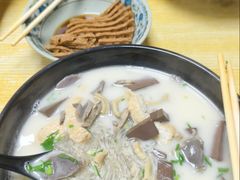 -津津老鸭粉丝馆(正东路店)