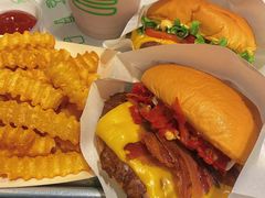 香辣烟熏培根牛肉堡-Shake Shack(西单大悦城店)